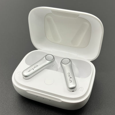 【中古】Air Pro 4 - White【秋葉原】