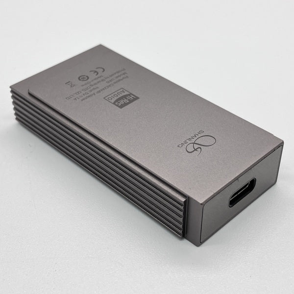 【中古】UA6 Titanium【秋葉原】