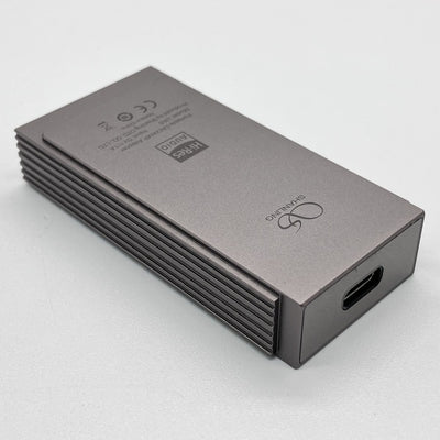 【中古】UA6 Titanium【秋葉原】