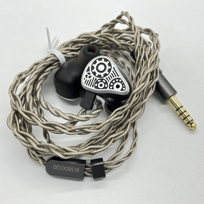 【中古】Dynaquattro【秋葉原】