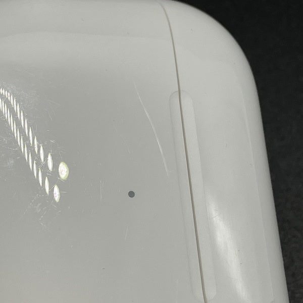 【中古】MagSafe充電ケース(USB-C)付きAirPods Pro(第2世代) MTJV3JA【仙台】