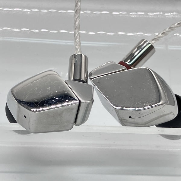 【中古】A8000 【FI-A8DSSD】【秋葉原】