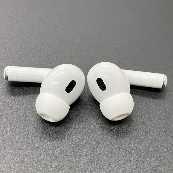 Apple 【中古】MagSafe充電ケース(USB-C)付きAirPods Pro(第2世代