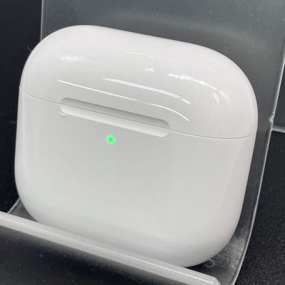【中古】AirPods 4 MXP93J/A（アクティブノイズキャンセリング搭載）【秋葉原】