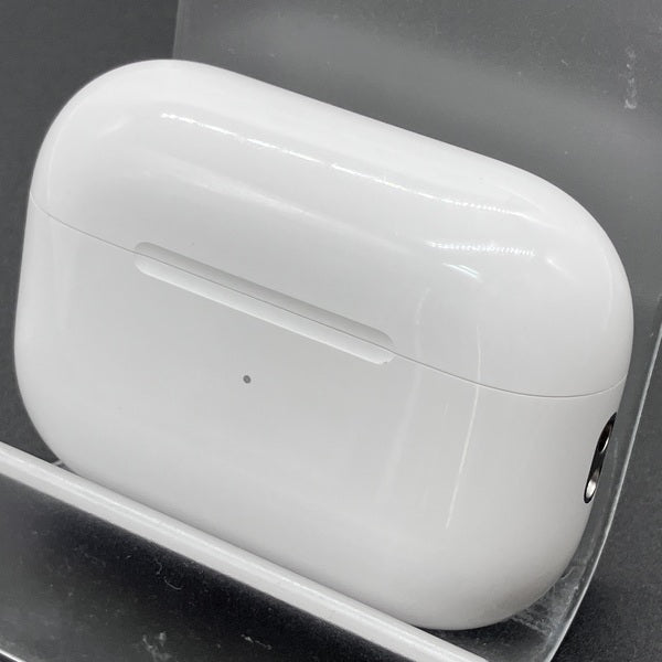 【中古】MagSafe充電ケース(USB-C)付きAirPods Pro(第2世代) MTJV3JA【秋葉原】
