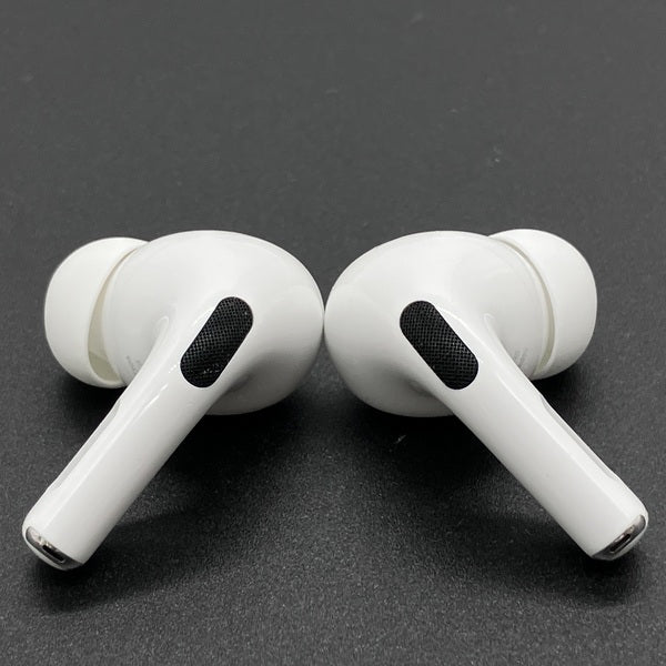【中古】MagSafe充電ケース(USB-C)付きAirPods Pro(第2世代) MTJV3JA【秋葉原】