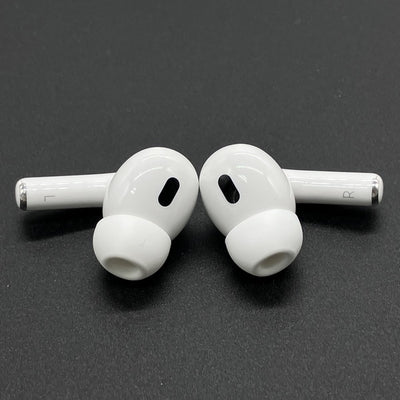 【中古】MagSafe充電ケース(USB-C)付きAirPods Pro(第2世代) MTJV3JA【秋葉原】