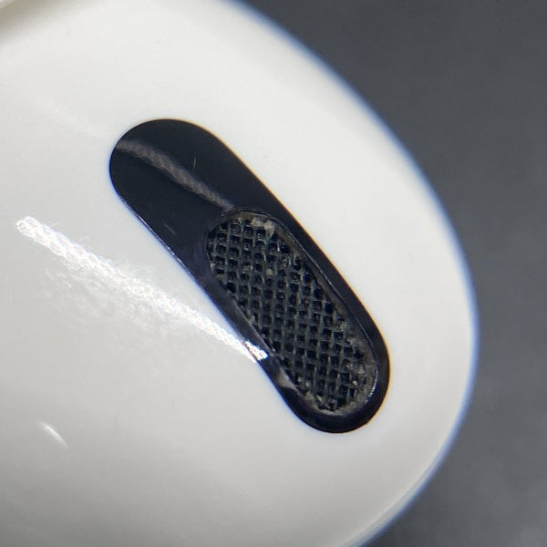 【中古】AirPods Pro MWP22J/A【秋葉原】