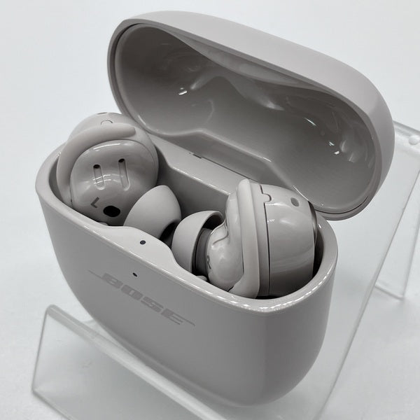 【中古】QuietComfort Ultra Earbuds White Smoke【秋葉原】
