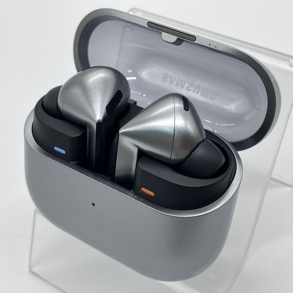 【中古】Galaxy Buds3 Pro シルバー 【SM-R630NZAAXJP】【秋葉原】