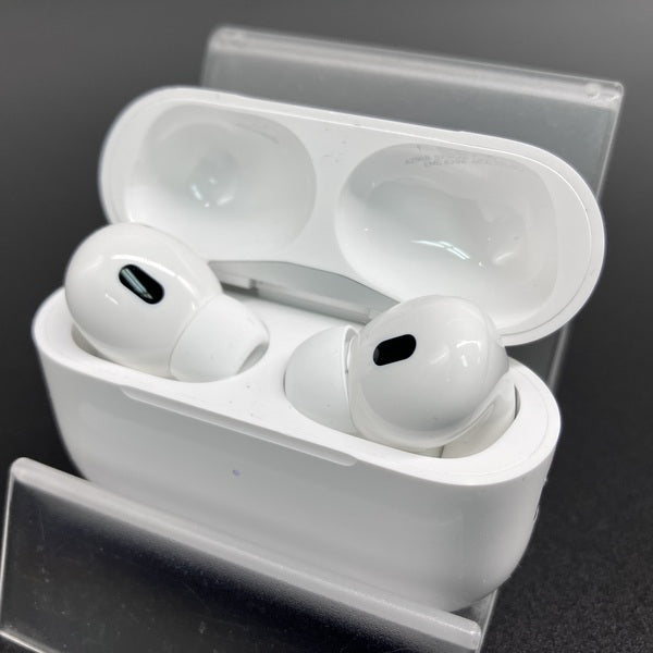 【中古】MagSafe充電ケース(USB-C)付きAirPods Pro(第2世代) MTJV3JA【秋葉原】