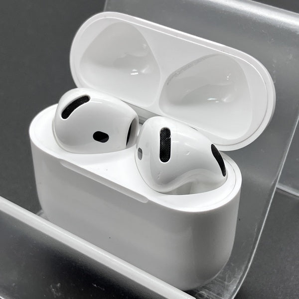【中古】AirPods 4 MXP63J/A【日本橋】