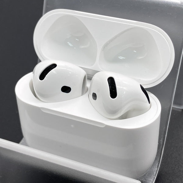 【中古美品】AirPods4 Apple MXP63J/A エアポッツ Apple 【中古】AirPods 4 MXP63J/A【日本橋】 – e☆イヤホン