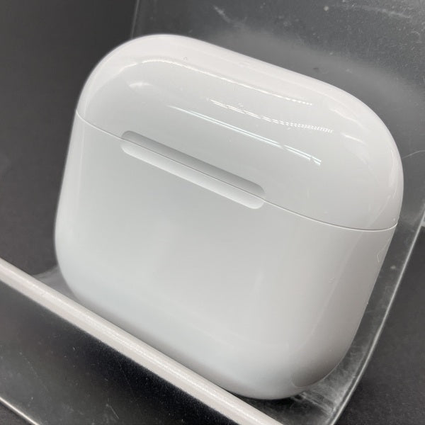 Apple 【中古】AirPods 4 MXP93J/A（アクティブノイズキャンセリング