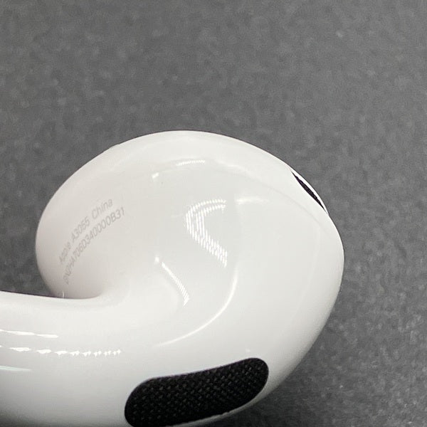 Apple 【中古】AirPods 4 MXP93J/A（アクティブノイズキャンセリング