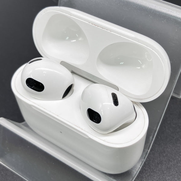 【中古】Airpods MPNY3KH/A 3rd Generation  Lightning充電ケース付（海外モデル）【名古屋】