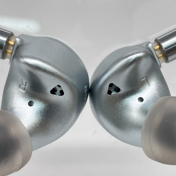 BQEYZ 【中古】Winter シルバー (4.4mmプラグ)【日本橋】 – e☆イヤホン