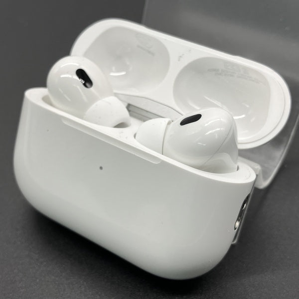 【中古】MagSafe充電ケース(USB-C)付きAirPods Pro(第2世代) MTJV3JA【秋葉原】
