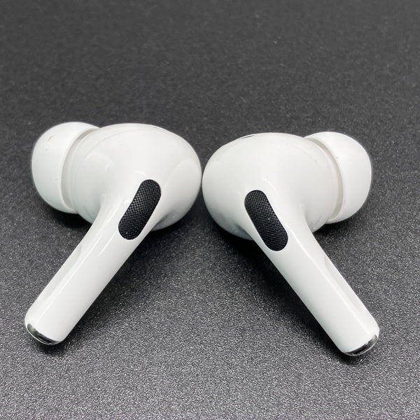 【中古】MagSafe充電ケース(USB-C)付きAirPods Pro(第2世代) MTJV3JA【秋葉原】