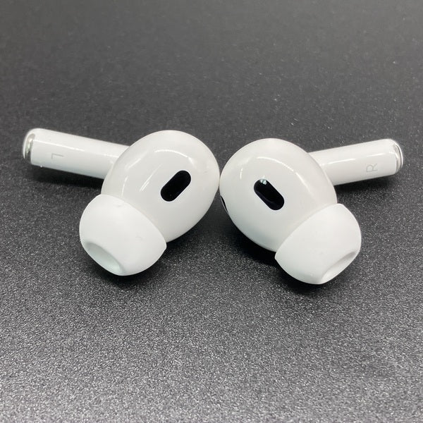 【中古】MagSafe充電ケース(USB-C)付きAirPods Pro(第2世代) MTJV3JA【秋葉原】