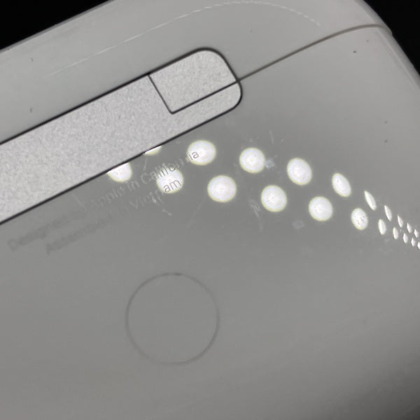 【中古】MagSafe充電ケース(USB-C)付きAirPods Pro(第2世代) MTJV3JA【秋葉原】