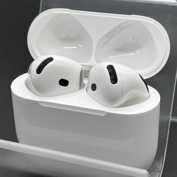 【中古】AirPods 4 MXP93J/A（アクティブノイズキャンセリング搭載）【仙台】