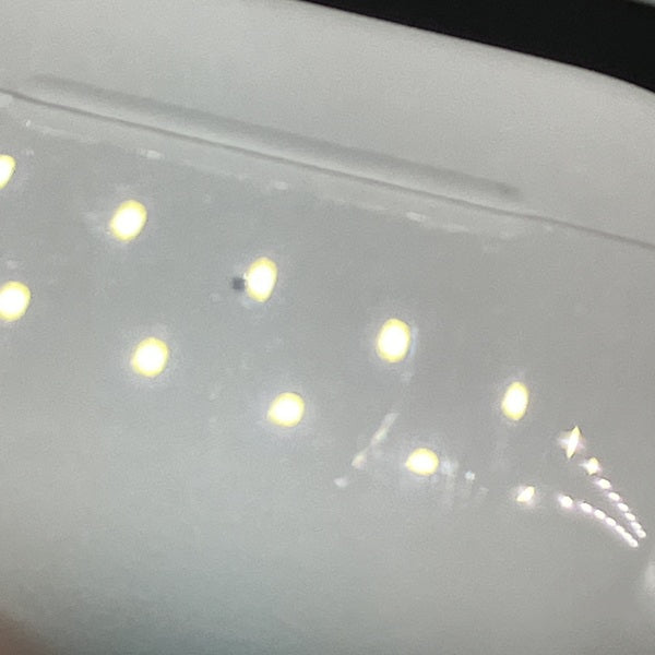 【中古】MagSafe充電ケース(USB-C)付きAirPods Pro(第2世代) MTJV3JA【秋葉原】