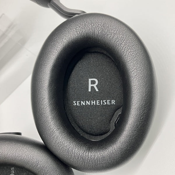 【中古】ACCENTUM Plus Wireless ブラック 【ACPAEBT BLACK】【秋葉原】