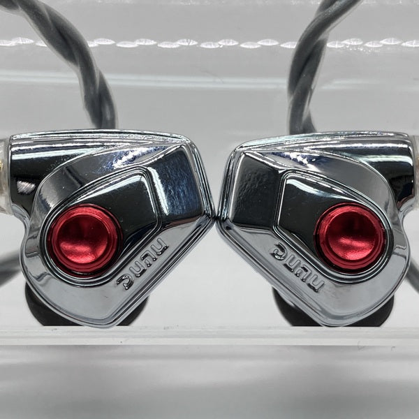 【中古】TITAN S2【秋葉原】