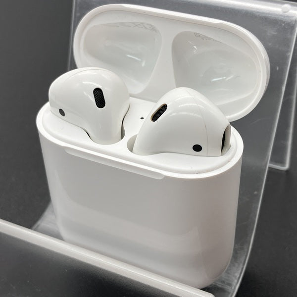 【中古】AirPods with Charging Case MV7N2J/A【名古屋】