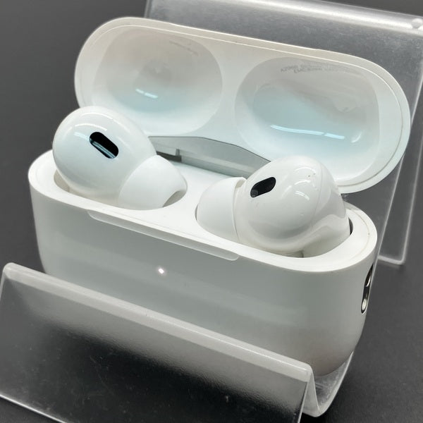 【中古】MagSafe充電ケース(USB-C)付きAirPods Pro(第2世代) MTJV3JA【秋葉原】
