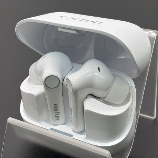 【中古】Air Pro 4+ White【日本橋】