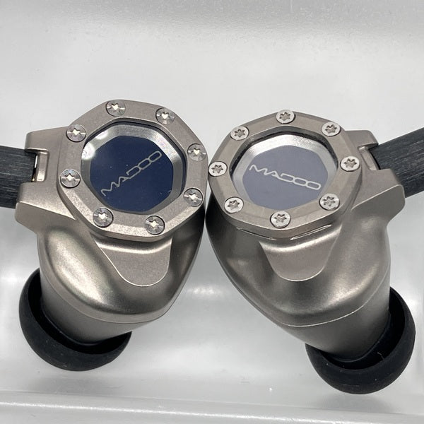 【中古】Typ821 【MDO-T821-TI】【秋葉原】