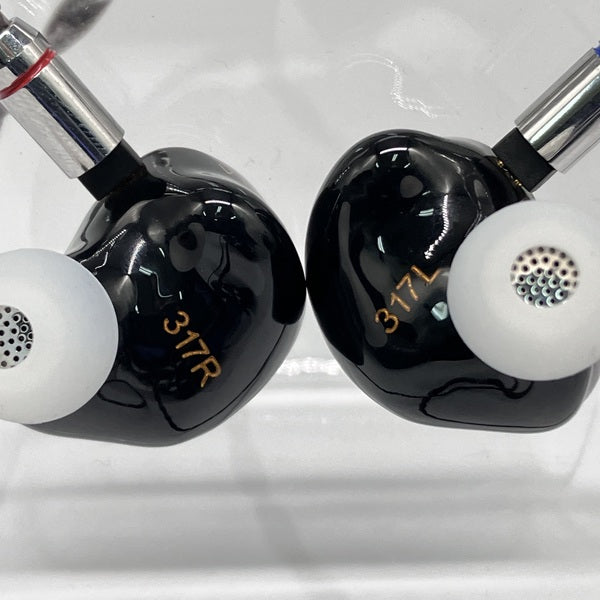 THIEAUDIO 【中古】V16 DIVINITY【秋葉原】 – e☆イヤホン