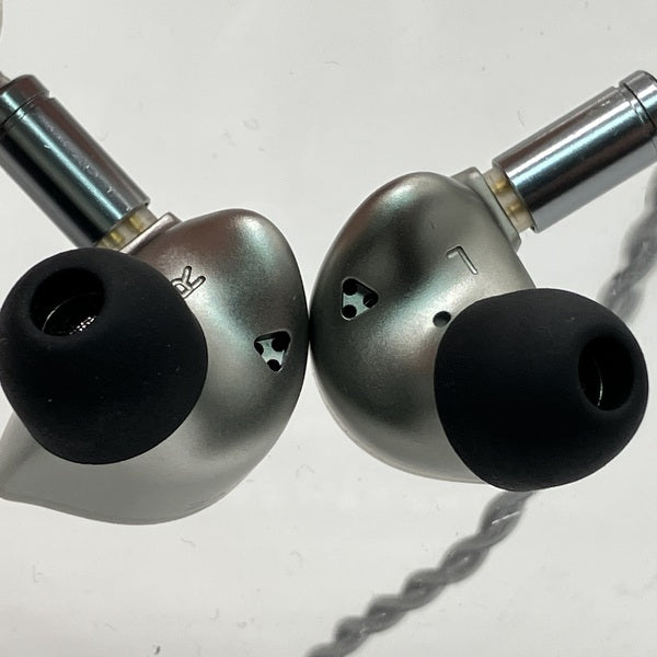 BQEYZ 【中古】Winter シルバー (4.4mmプラグ)【秋葉原】 – e☆イヤホン