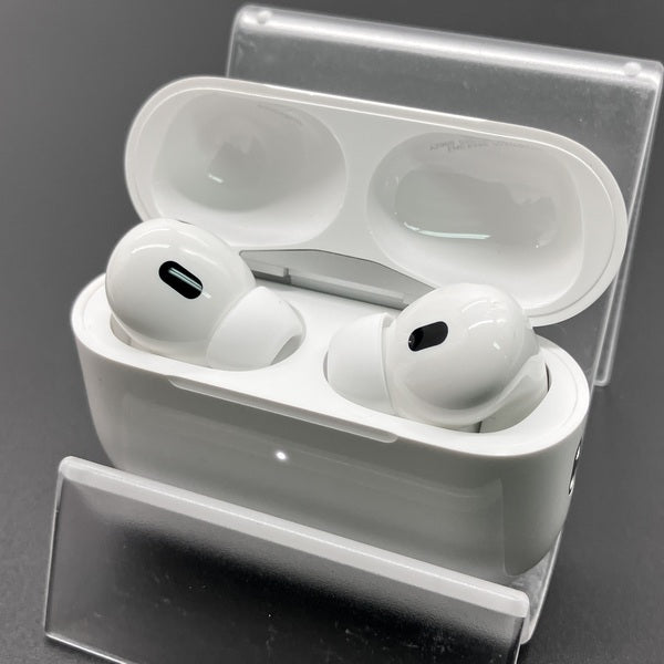 【中古】MagSafe充電ケース(USB-C)付きAirPods Pro(第2世代) MTJV3JA【秋葉原】