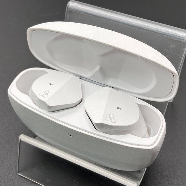 【中古】ZE3000 ホワイト 【FI-ZE3DPLTW-WHITE】【秋葉原】