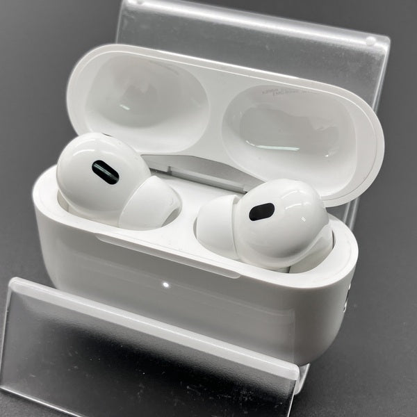 【中古】MagSafe充電ケース(USB-C)付きAirPods Pro(第2世代) MTJV3JA【秋葉原】
