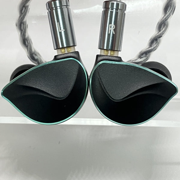 【中古】Winter ブラック (3.5mmプラグ)【日本橋】