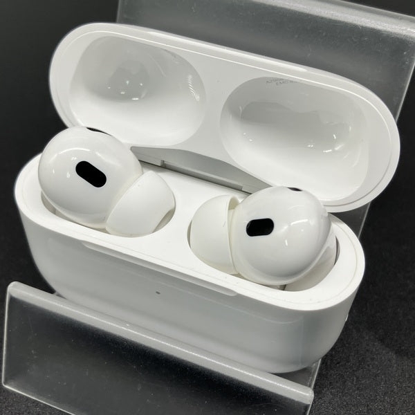 【中古】MagSafe充電ケース(USB-C)付きAirPods Pro(第2世代) MTJV3JA【秋葉原】
