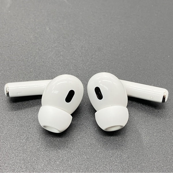 Apple 【中古】MagSafe充電ケース(USB-C)付きAirPods Pro(第2世代