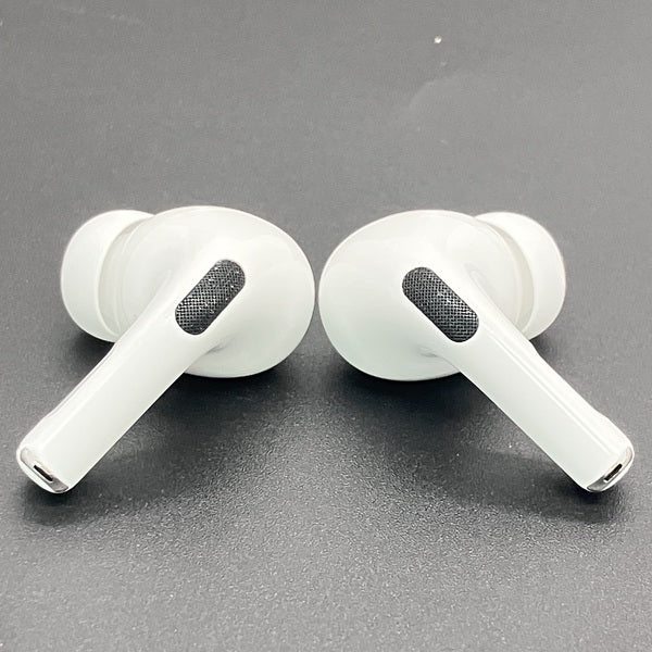 Apple 【中古】MagSafe充電ケース(USB-C)付きAirPods Pro(第2世代