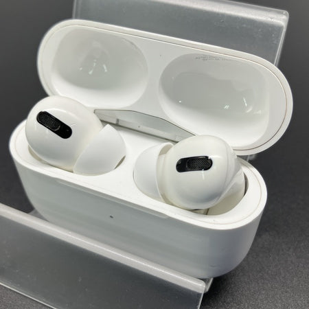 Apple 【中古】Apple AirPods Pro MLWK3J/A (2021/Magsafe)【名古屋