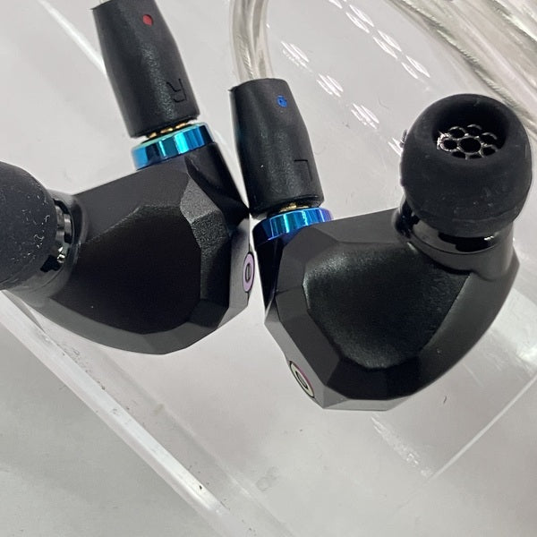 Campfire Audio 【中古】Fathom 【CAM-4068】【秋葉原】 – e☆イヤホン