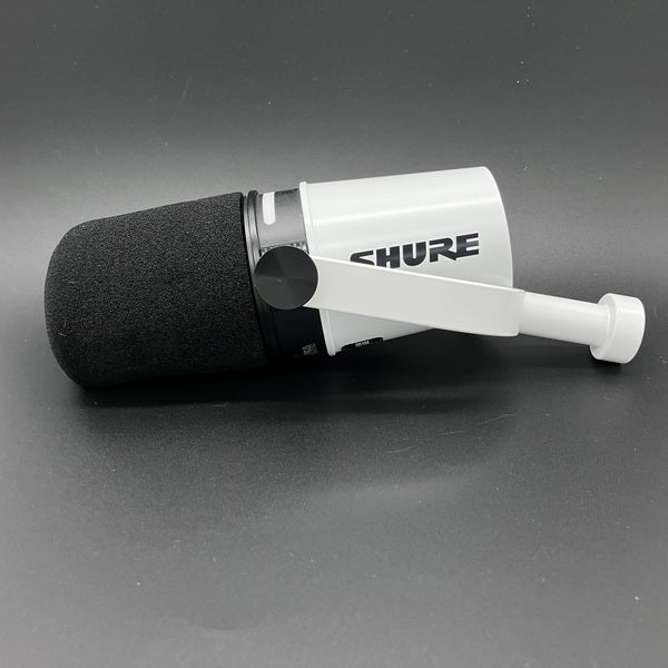 SHURE 【中古】MV7+ポッドキャストマイクロホン ホワイト 【MV7+-W-J