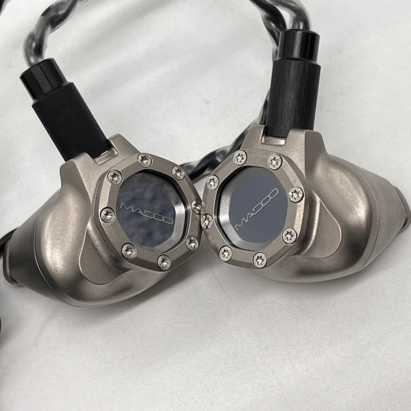 MADOO 【中古】Typ821 【MDO-T821-TI】【日本橋】 – e☆イヤホン