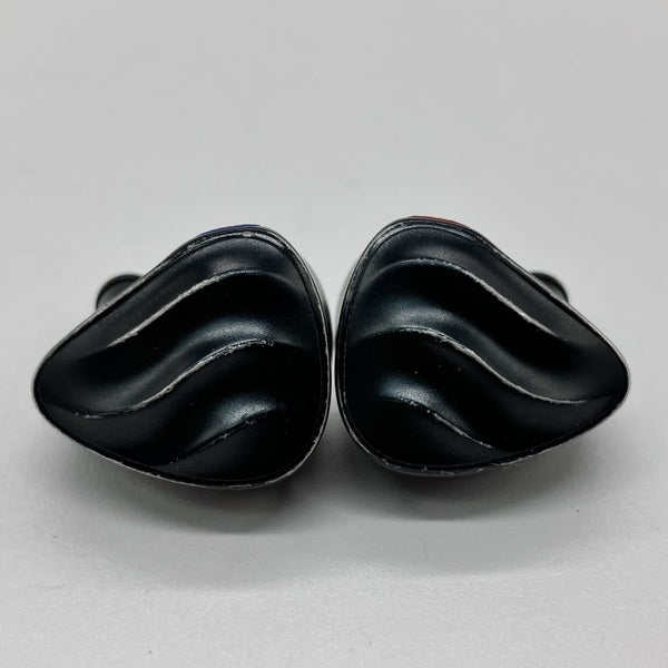 【中古】FH3 Black 【FIO-IEM-FH3-B】(ケーブル欠品)【秋葉原】