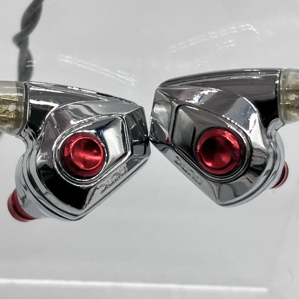 【中古】TITAN S2 シルバー【日本橋】