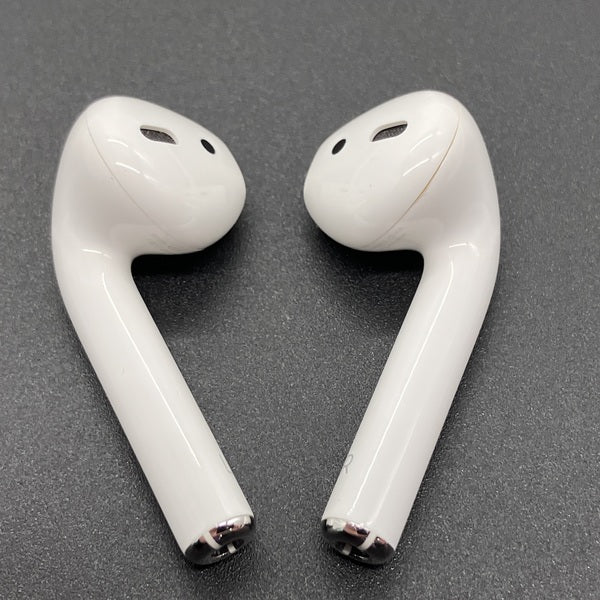 Apple 【中古】AirPods with Wireless Charging Case MRXJ2J-A【仙台