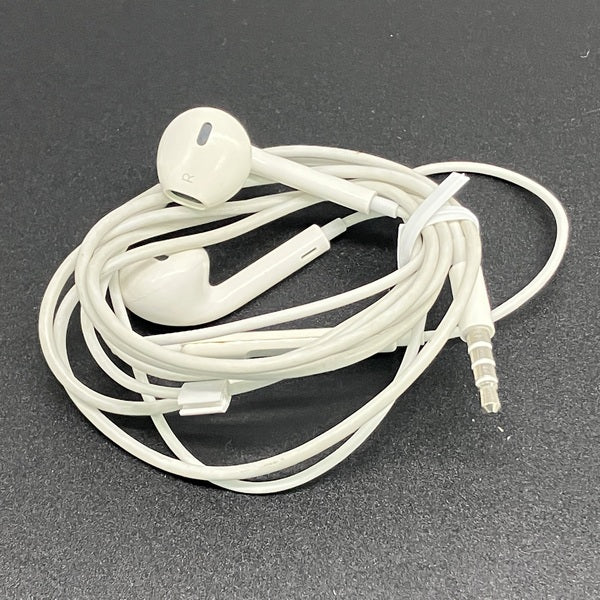 Apple 【中古】Apple EarPods with Remote and Mic【秋葉原】 – e